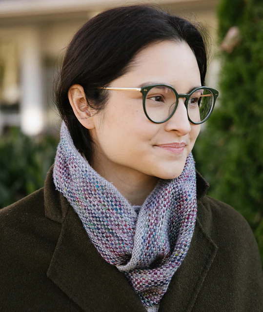 Linen Stitch Scarf & Loop by Churchmouse Yarns and Teas - Image 5