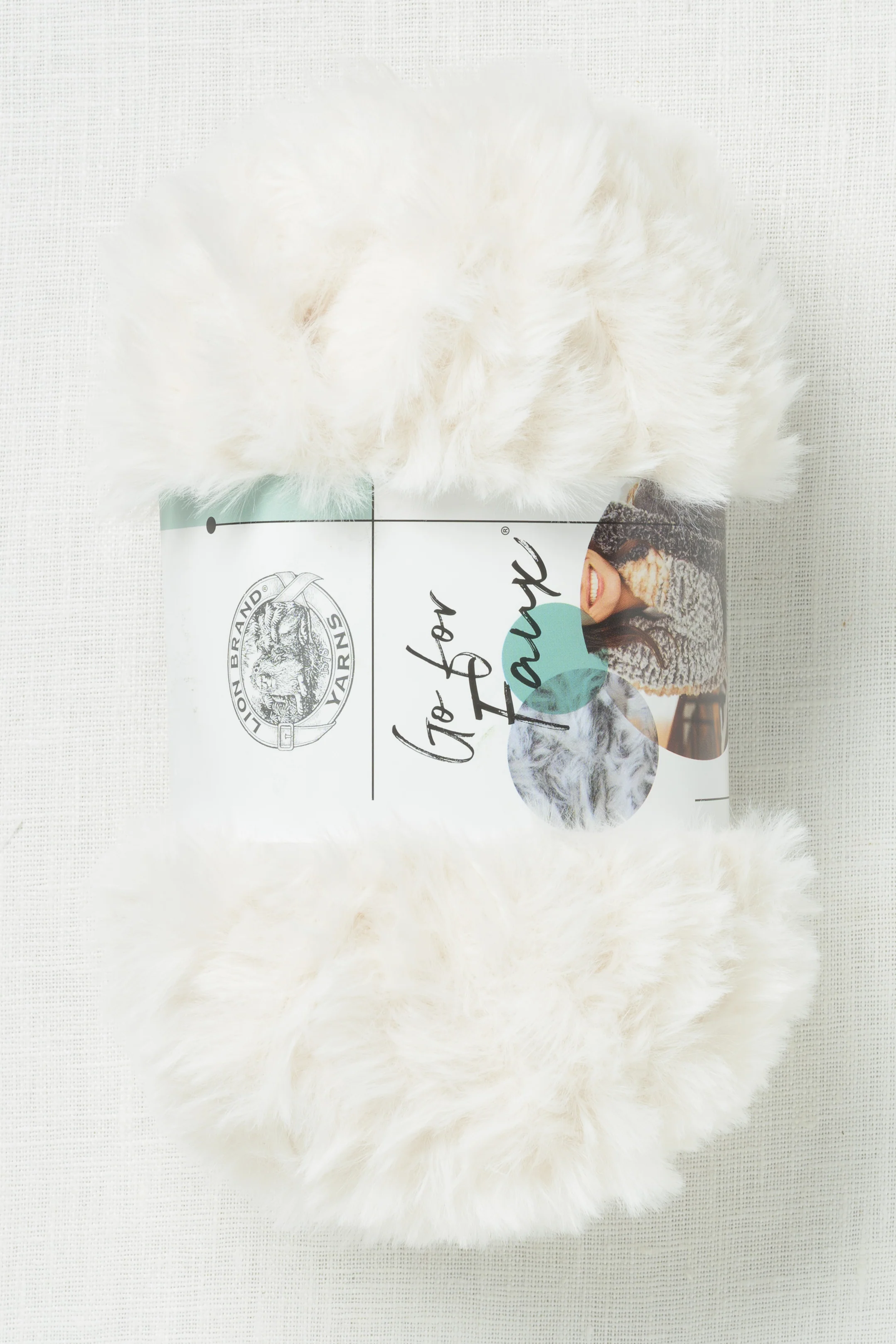 Lion Brand Go For Faux 098AJ Baked Alaska