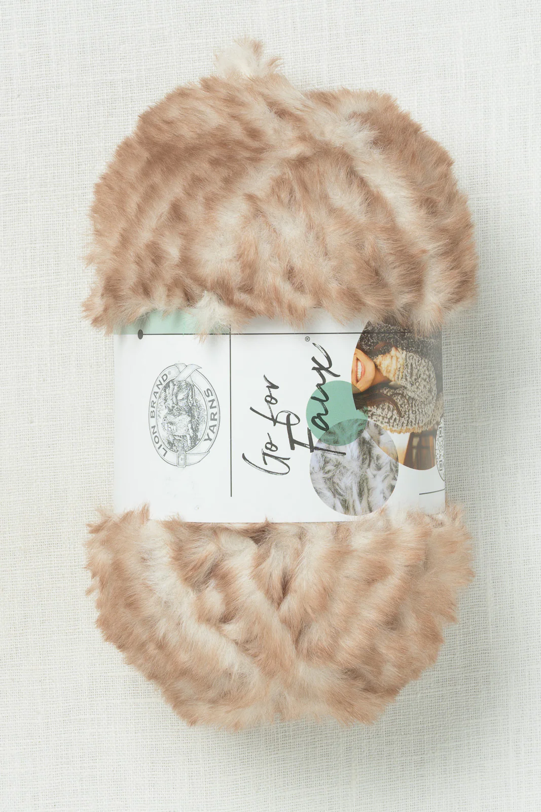 Lion Brand Go For Faux 203BS Pomeranian