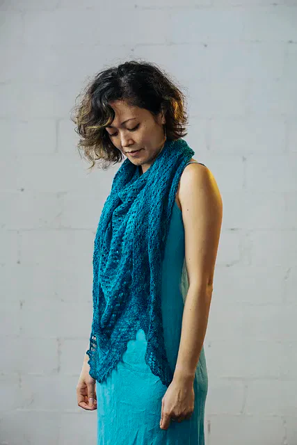 Lluvia Shawl by Susanna IC - Image 3