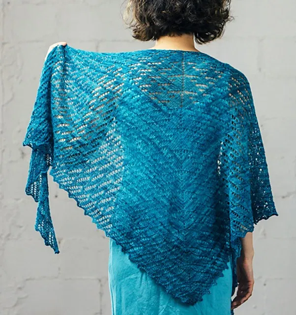 Lluvia Shawl by Susanna IC - Image 4