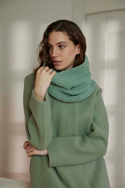 Loop Brionna by LANGYARNS SWITZERLAND - Image 2