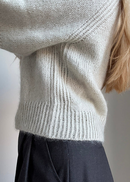 lyra blouse by aegyoknit, by Karoline Skovgaard Bentsen - Image 3