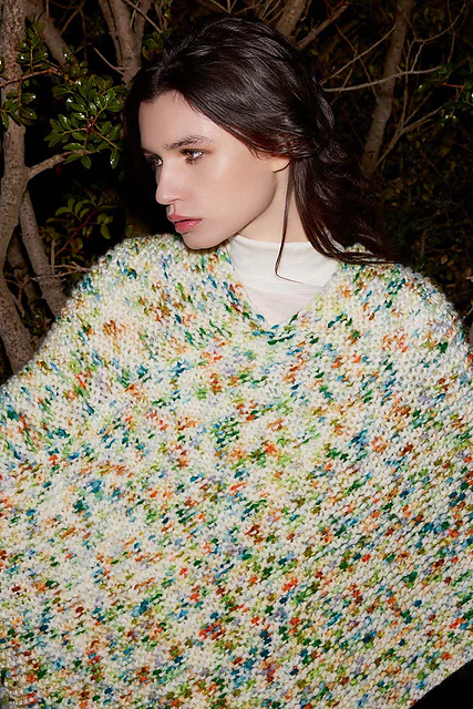 Maddy Poncho by LANGYARNS SWITZERLAND - Image 2