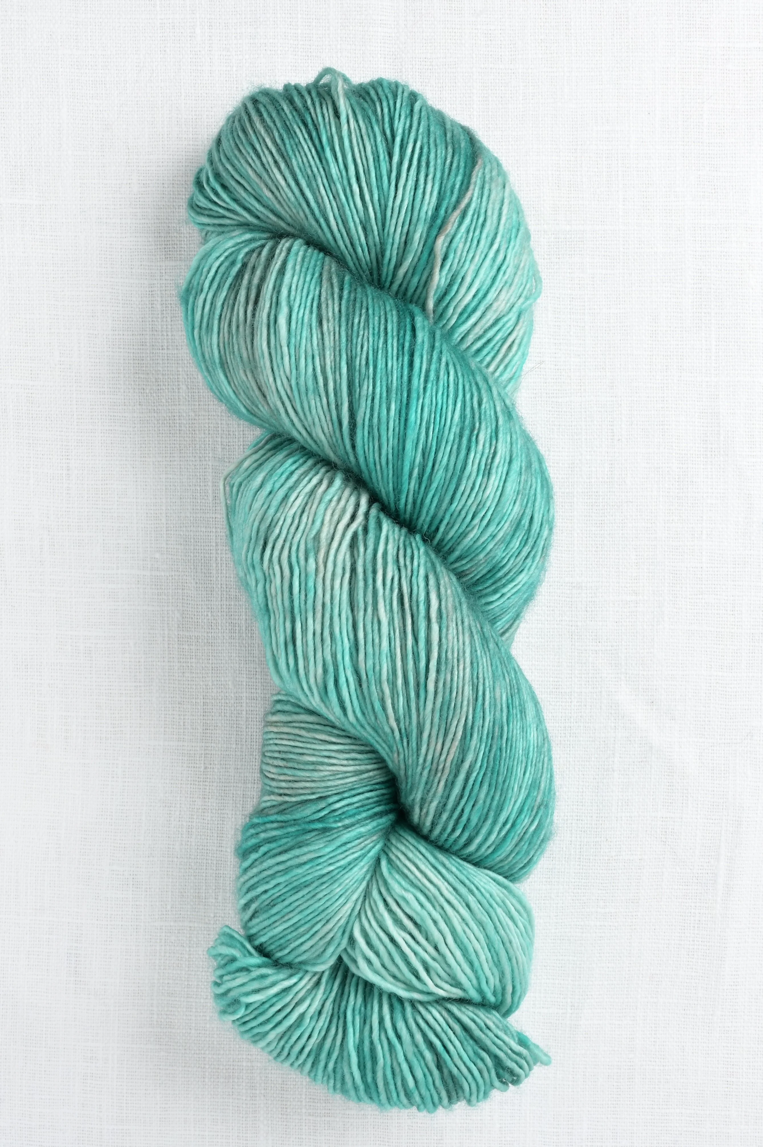 Madelinetosh Biggie Hosta Blue