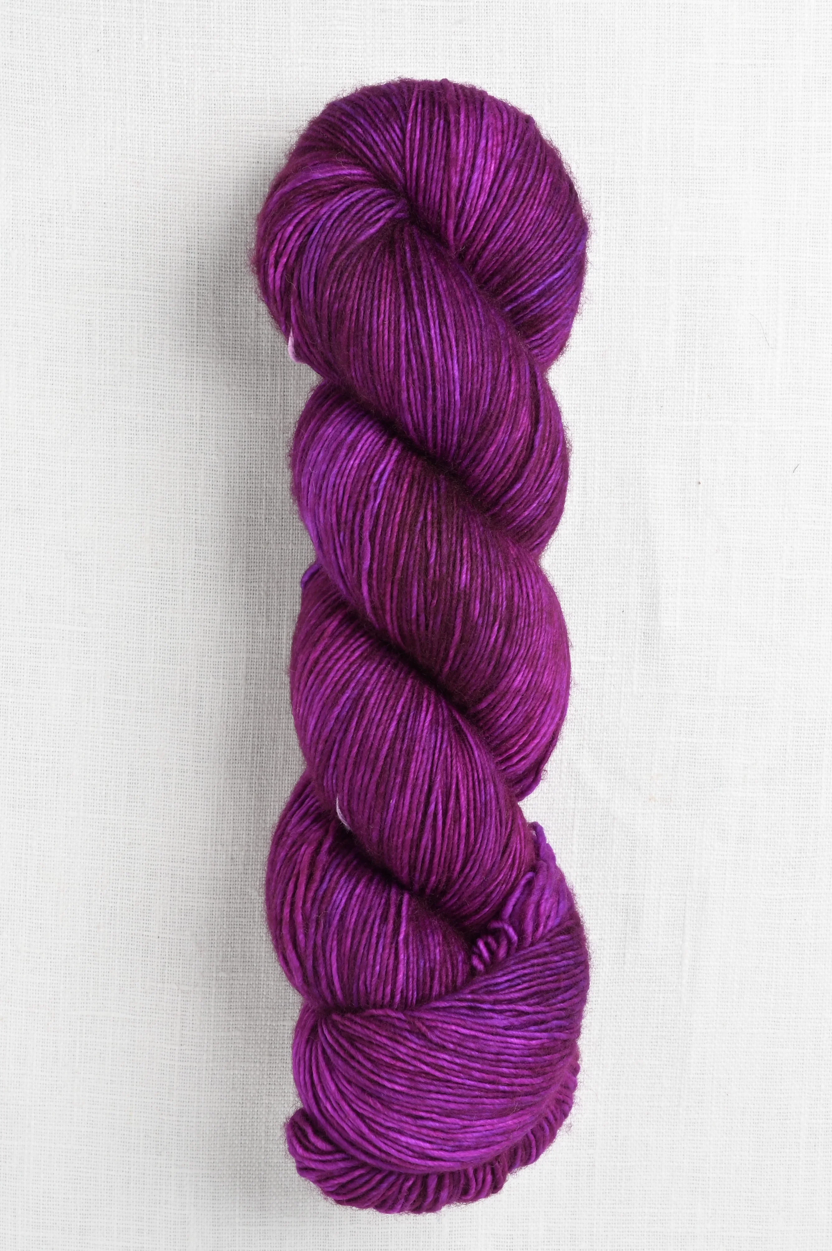 Madelinetosh Biggie Wino Forever/ Solid
