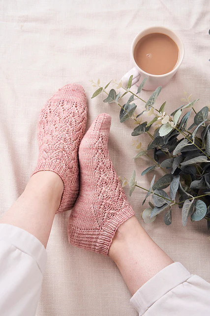 Malabrigo Book 21: Socks: Ultimate Collection - Image 4