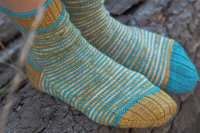 Mix & Mingle by Plucky Knitter Design - Image 7