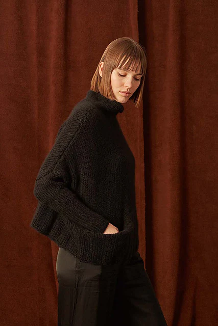 Poncho sweater Dakota by LANGYARNS SWITZERLAND - Image 2