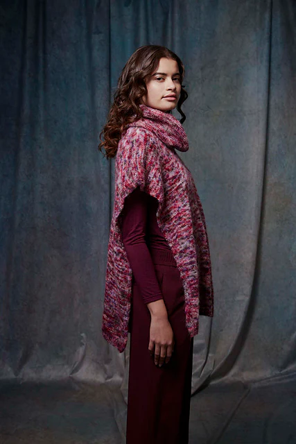 Katja Poncho PTO-064_04 Lang Yarns - Image 2