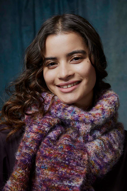 Veronique Scarf PTO-064_05 Lang Yarns - Image 4