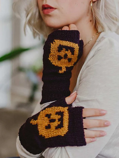 Pumky Halloween Mitts by Pascuali Designs