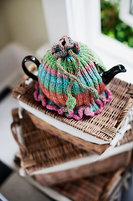 Ribbed & Ruffled Tea Cozies by Churchmouse Yarns and Teas - Image 3
