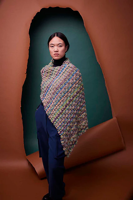 Rosalba Shawl by LANGYARNS SWITZERLAND - Image 3