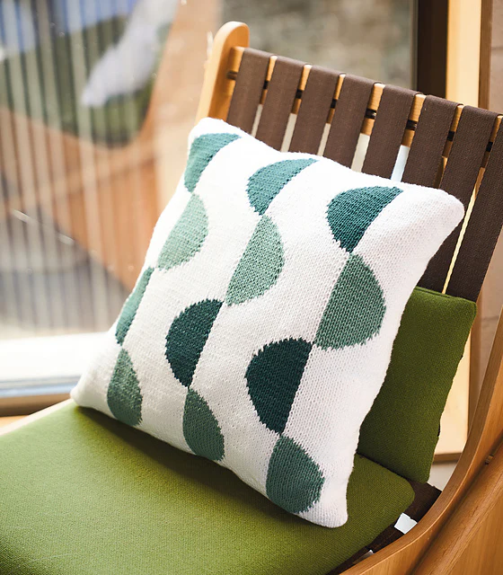 Rowan Geometric Homeware: 12 Handknit Designs (Closeout) - Image 6