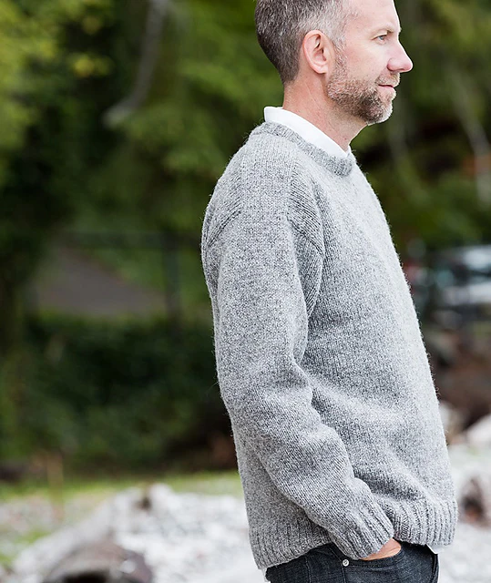 Saddle-Shoulder Men's Pullover by Churchmouse Yarns and Teas - Image 6