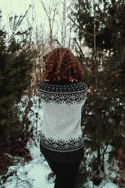Schneeflocken by Sarah Solomon – Into the Wool - Image 5