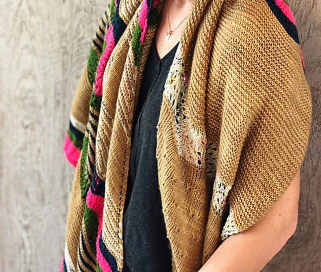 Shoot The Moon Shawl by Plucky Knitter Design - Image 3
