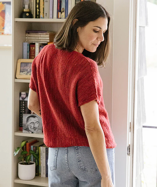 Sideways Tee by Churchmouse Yarns and Teas - Image 3
