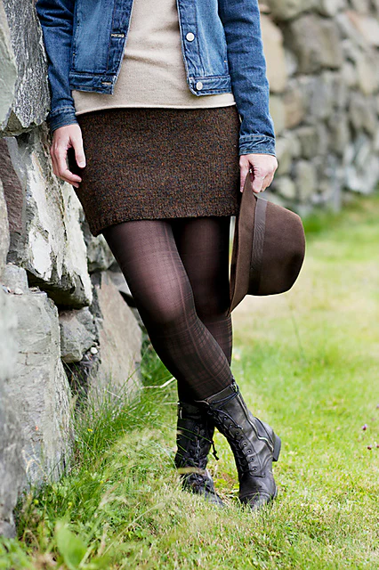 Simple Straight Skirt by Churchmouse Yarns and Teas - Image 2