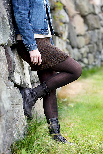 Simple Straight Skirt by Churchmouse Yarns and Teas - Image 3