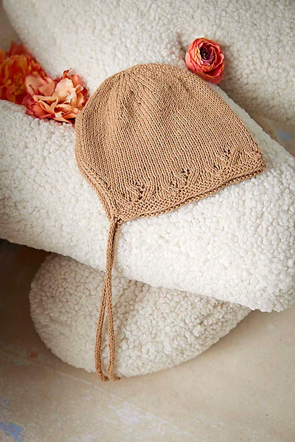 Solveig Bonnet by LANGYARNS SWITZERLAND - Image 2