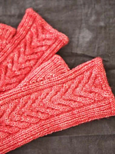 Staghorn Mitts by Madelinetosh
