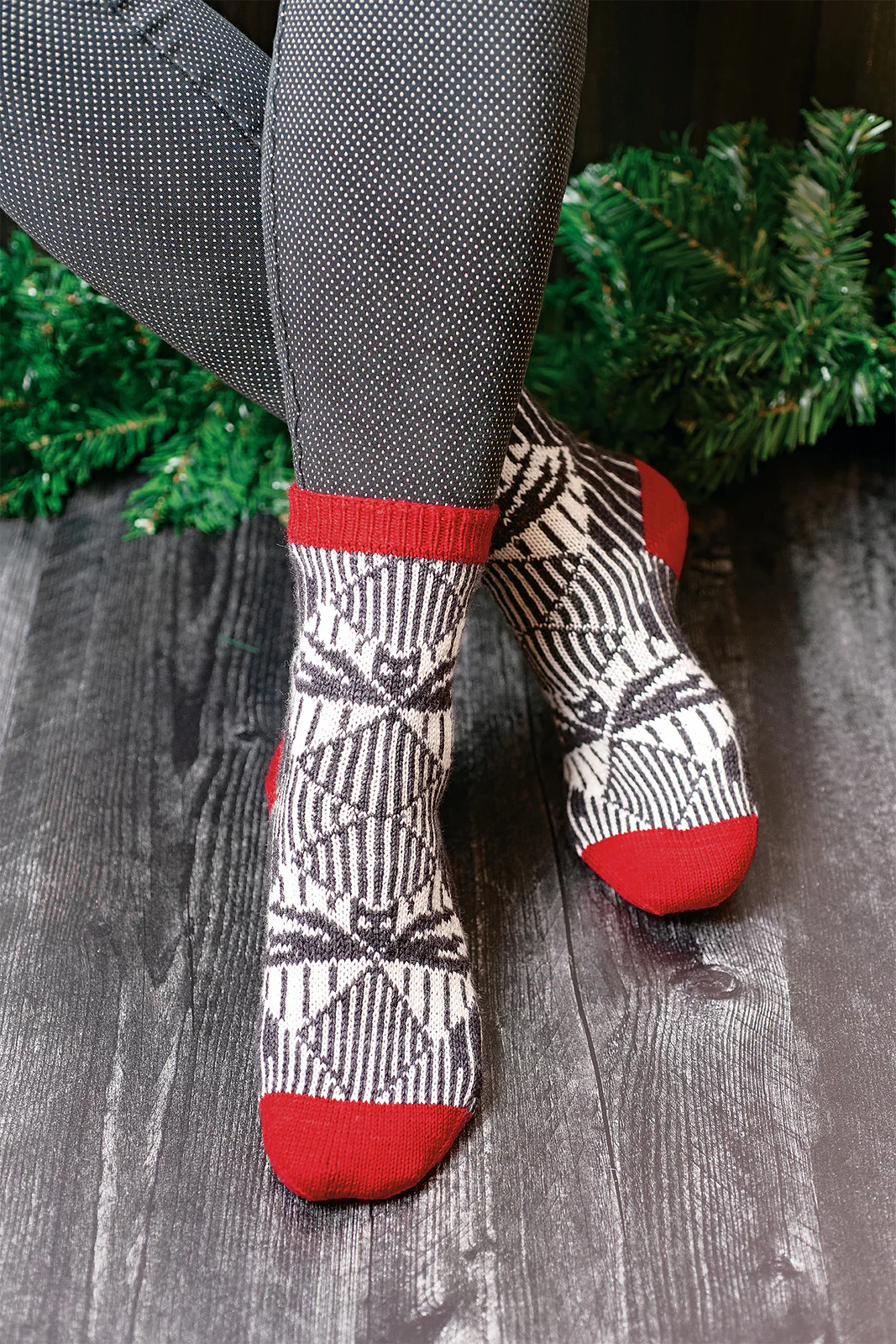 The Nightmare Before Christmas: The Official Knitting Guide by Tanis Gray - Image 4