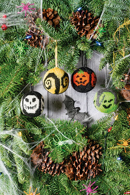 The Nightmare Before Christmas: The Official Knitting Guide by Tanis Gray - Image 9