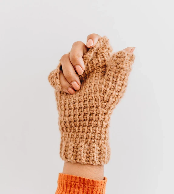 The Tunisian Crochet Handbook: A Beginner's Guide by Toni Lipsey - Image 6