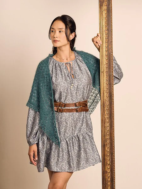 Triangle Shawl by Jennie Atkinson - Image 2