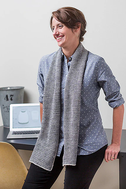Two-Tone Twill Scarf by Churchmouse Yarns and Teas - Image 3