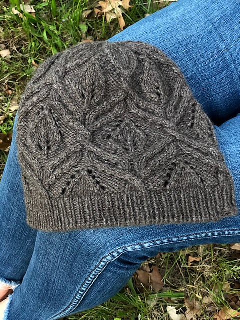 Tyden Park Hat by Plucky Knitter Design - Image 7