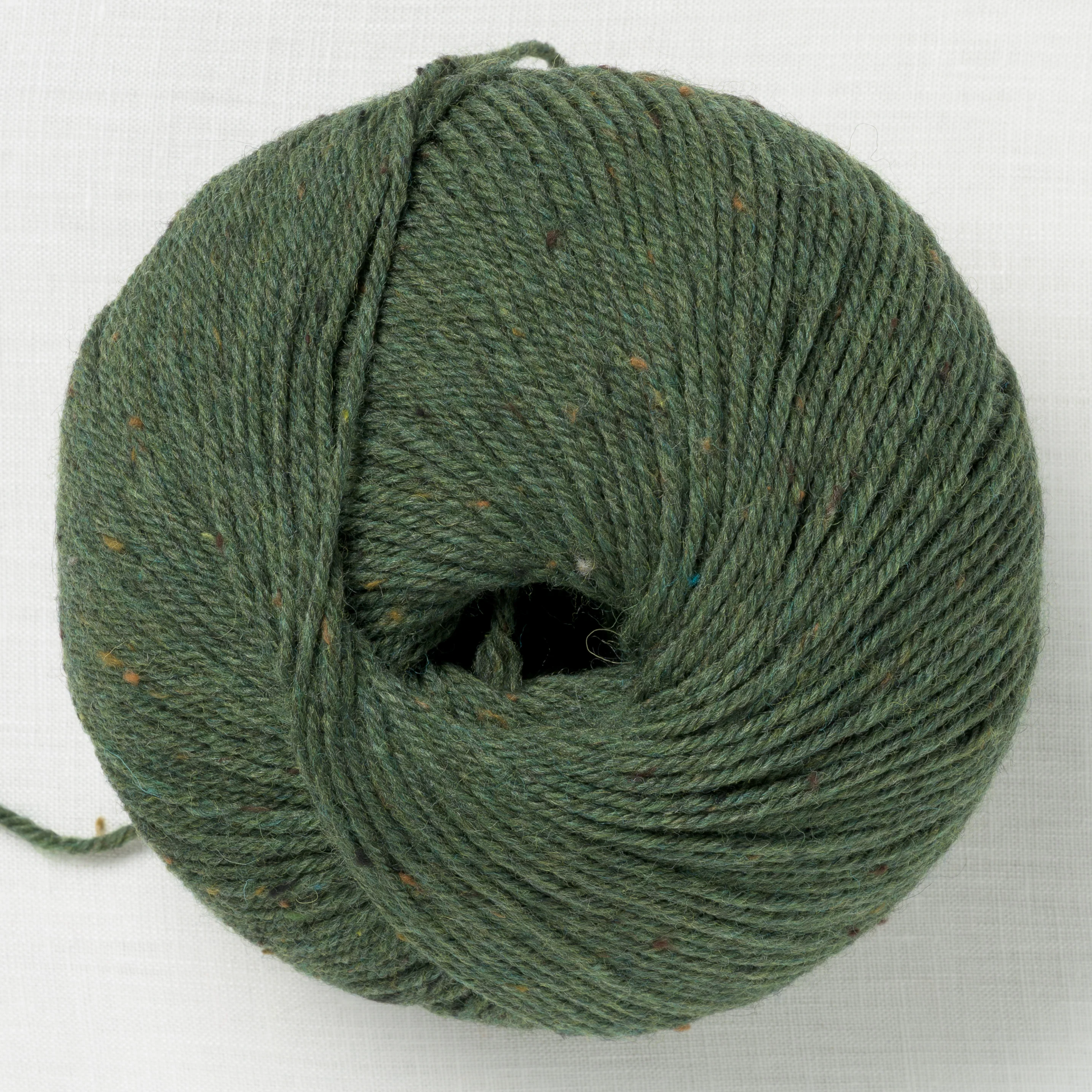 Universal Yarn Deluxe Worsted Superwash Tweed 905 Pine