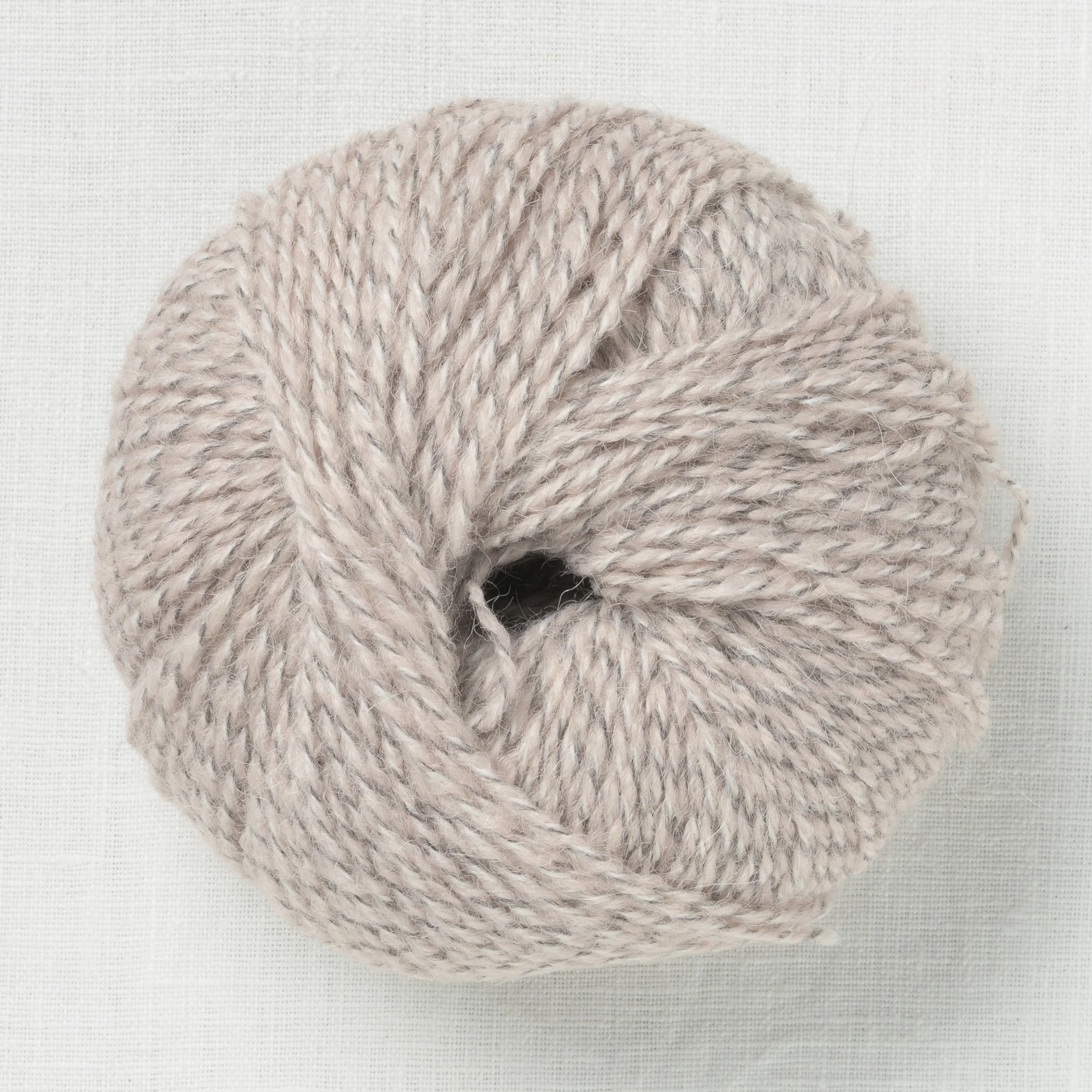 Universal Yarn Linear 104 Abstract