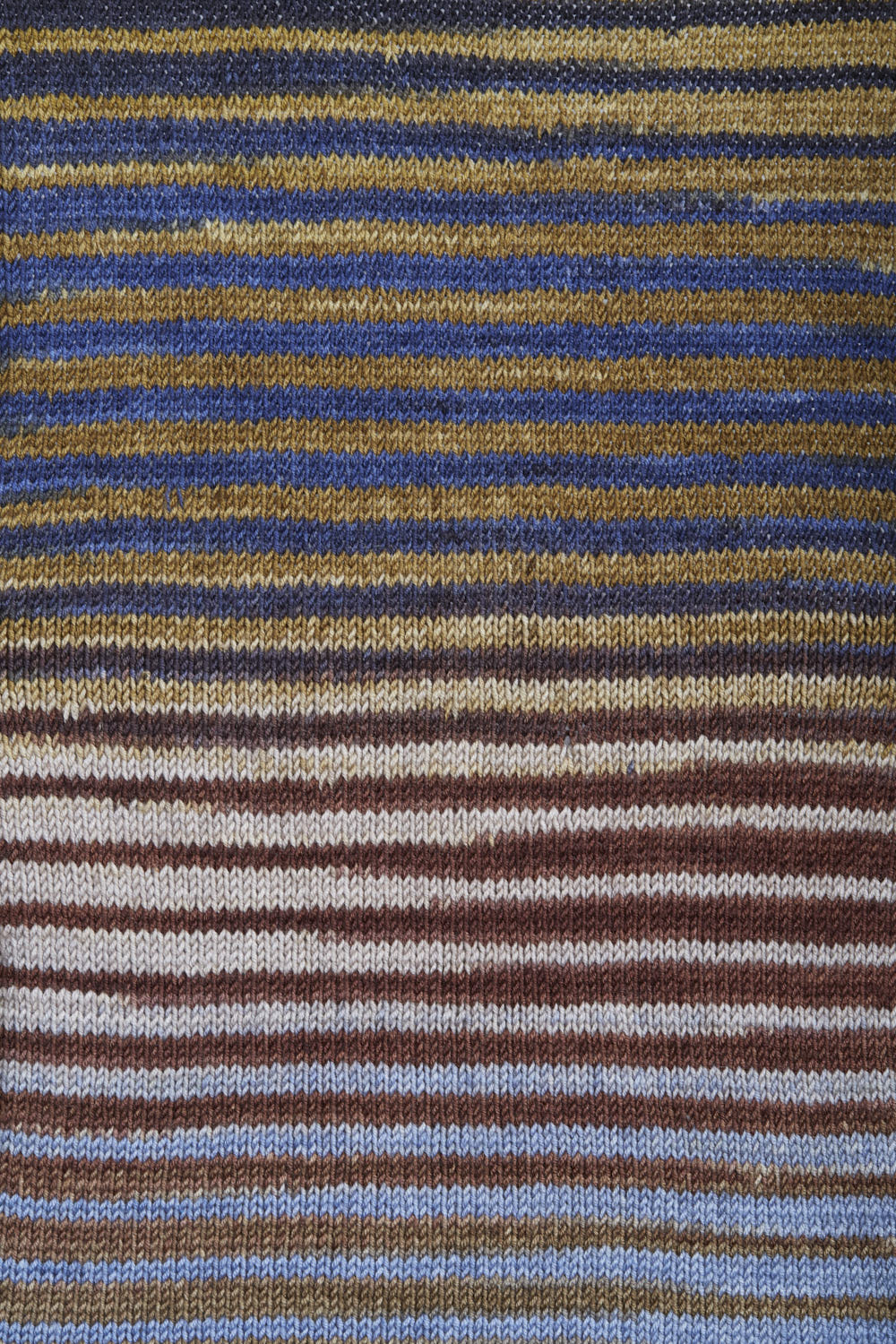 Urth Yarns Uneek DK 6028 - Image 2