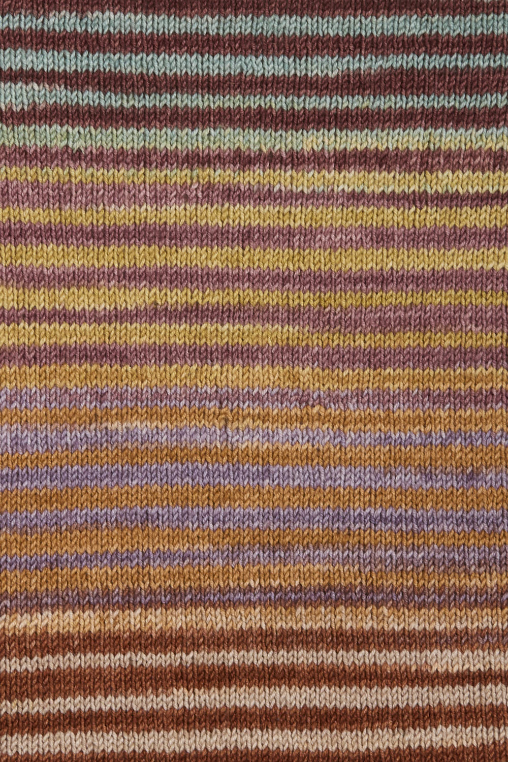 Urth Yarns Uneek Fingering 3036 - Image 2
