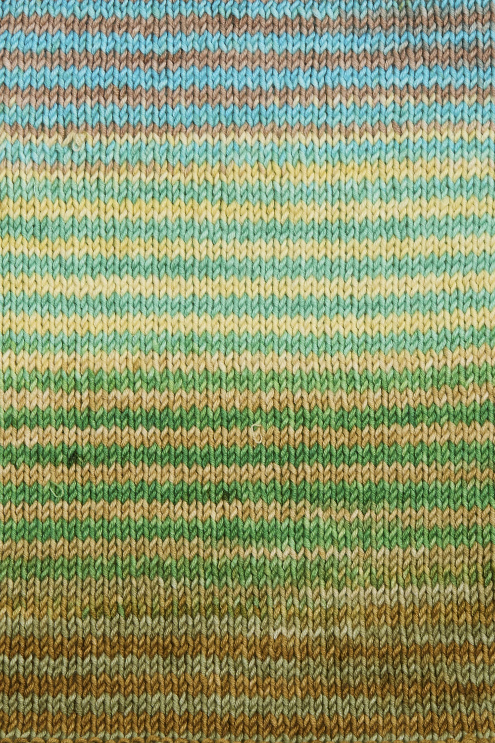 Urth Yarns Uneek Worsted 4034 - Image 2