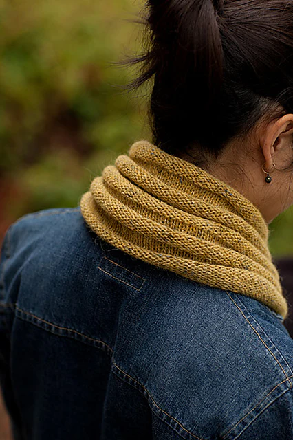 Welted Cowl & Infinity Loop by Churchmouse Yarns and Teas - Image 6
