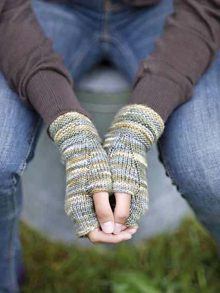 Welted Fingerless Gloves by Kit Hutchin